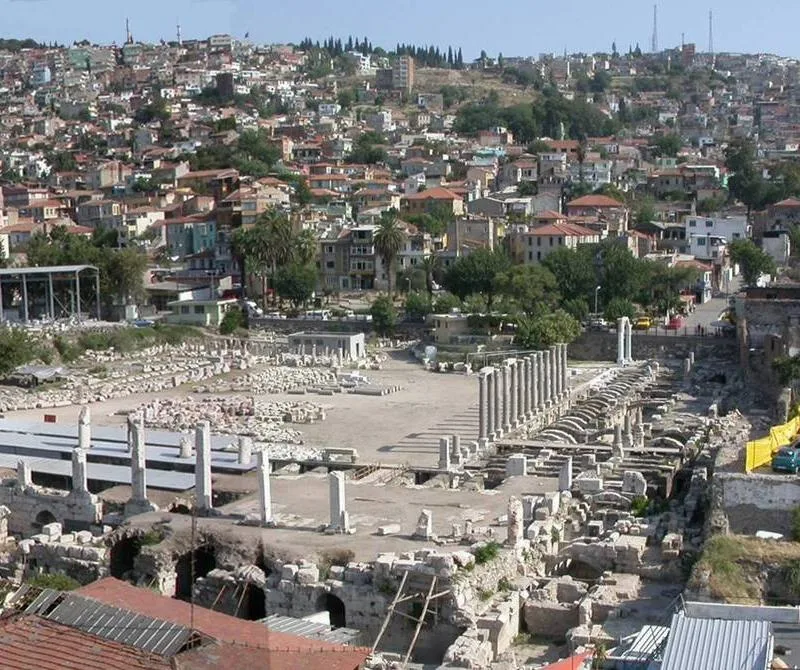 Smyrnan agora (İzmir Agorası): opas antiikin Izmiriin