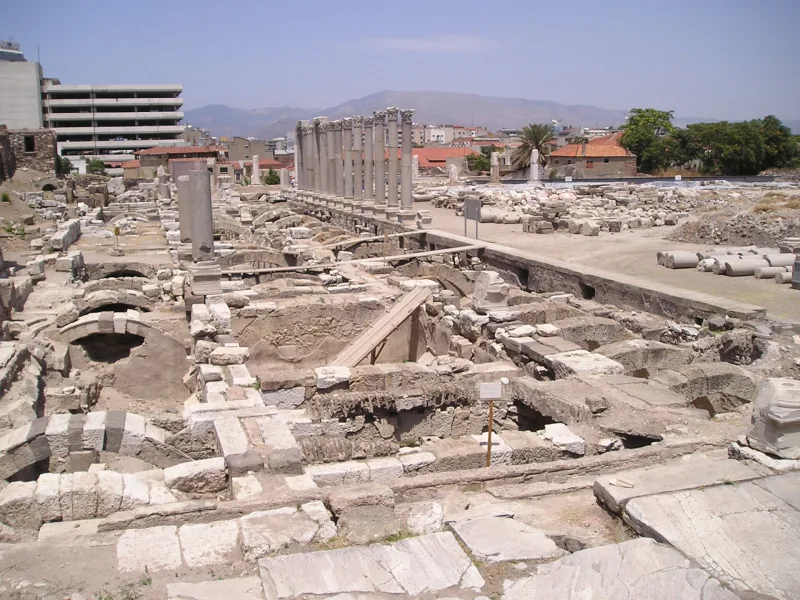 Smyrnan agora (İzmir Agorası): opas antiikin Izmiriin