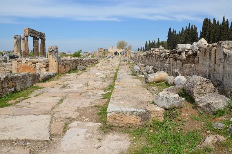 Hierapolis ja Pamukkale – UNESCO-matkaopas