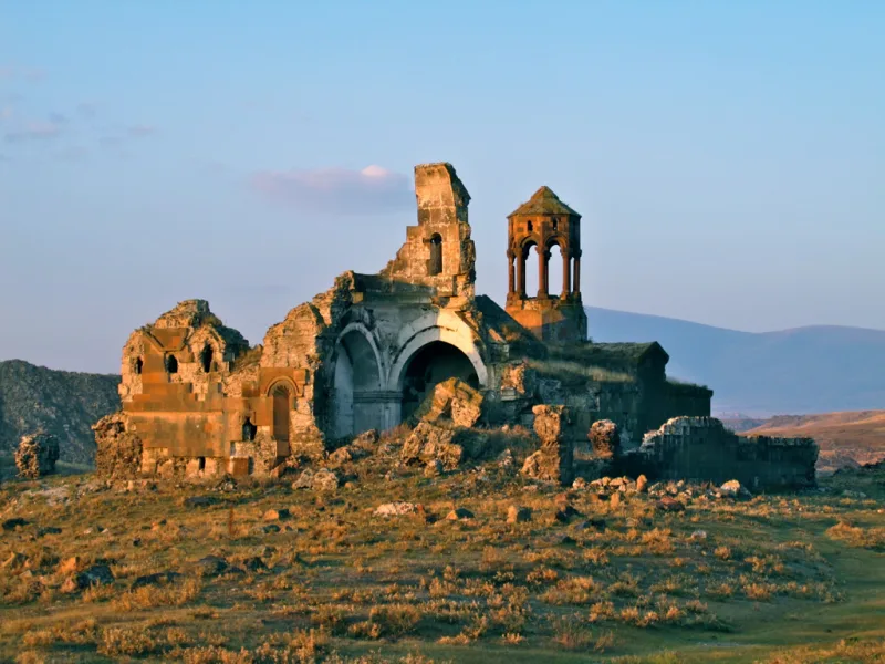 Horomos (Horomos Manastırı) – armenialainen luostari Anin lähellä