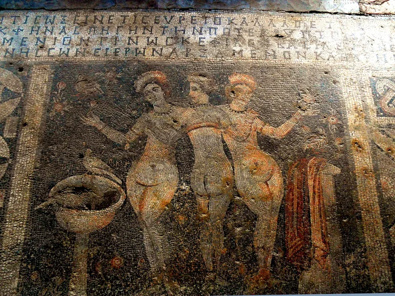 Museo de Narlykuyu: mosaico «Las tres gracias» en Silifke