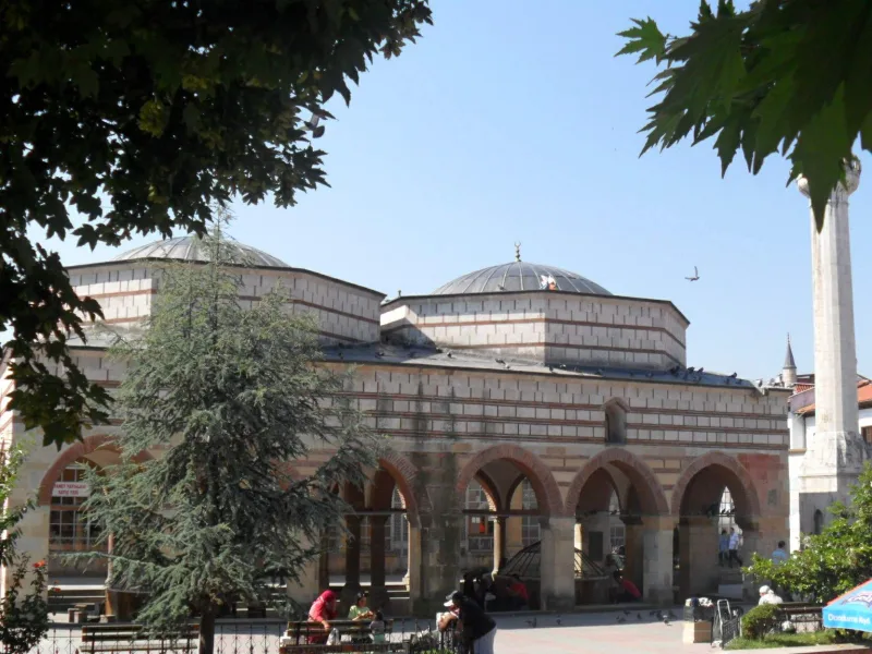 Nasrullahin moskeija (Nasrullah Camii) Kastamonussa – matkaopas