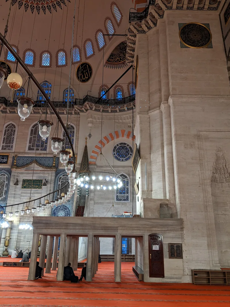 Мечеть Сулейманіє (Süleymaniye) — шедевр Сінана у Стамбулі