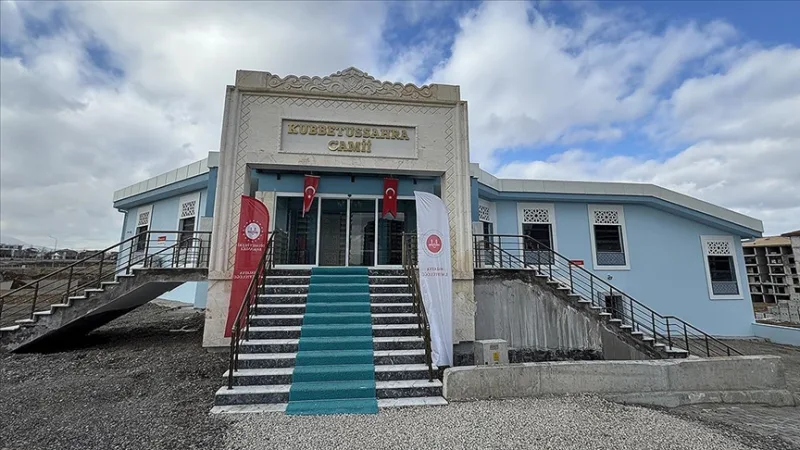 V Malatyi bylo obnoveno a otevřeno pro bohoslužby 57 ze 125 mešit zničených zemětřesením.