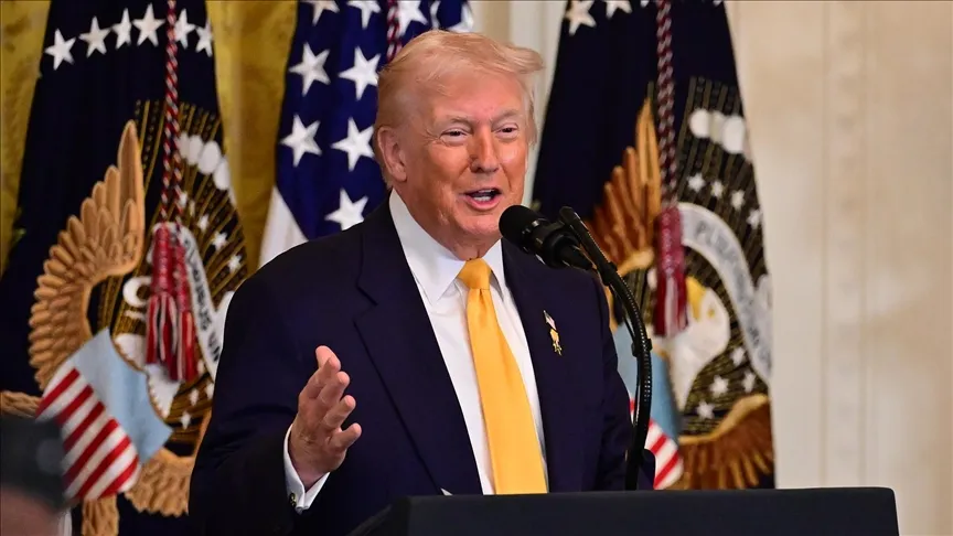 Yhdysvaltain presidentti Trump puolustaa tulleja odottaessaan korkeimman oikeuden päätöstä