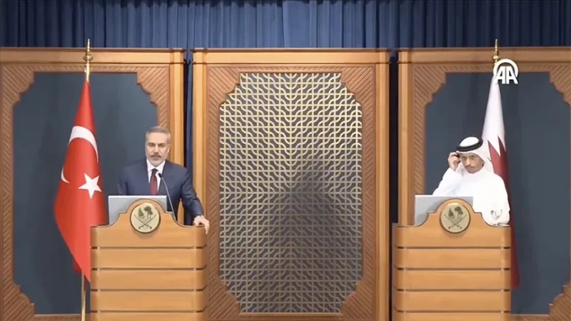 El ministro de Asuntos Exteriores Fidan: «Israel es el responsable de esta guerra que ha sumido a nuestra región en una crisis».