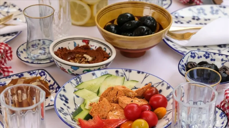 Los expertos recomiendan una «vuelta gradual a la rutina alimentaria» tras el Ramadán