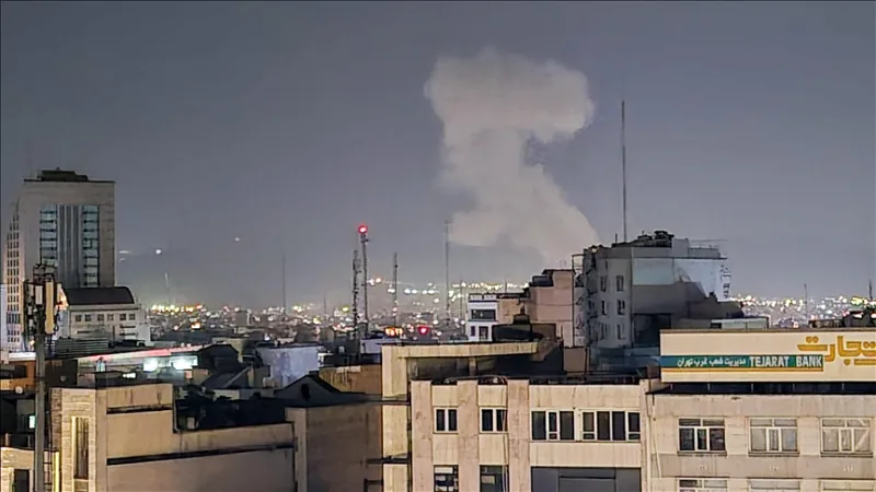 الصحافة الإسرائيلية: أبلغت الولايات المتحدة إسرائيل بأن الهجمات على إيران ستستمر لفترة أطول مما كان متوقعاً