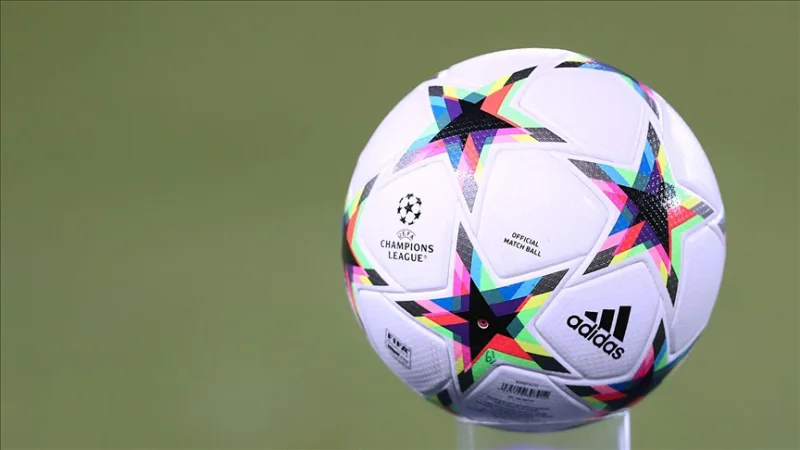 لم تقبل الاتحاد الأوروبي لكرة القدم (UEFA) طلب فرق الدوري الإنجليزي الممتاز بتوسيع قوائم اللاعبين