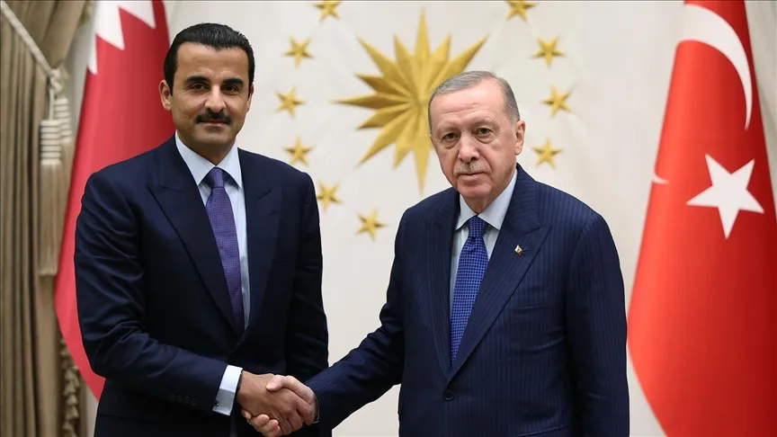 أجرى الرئيس أردوغان محادثة هاتفية مع أمير قطر آل ثاني