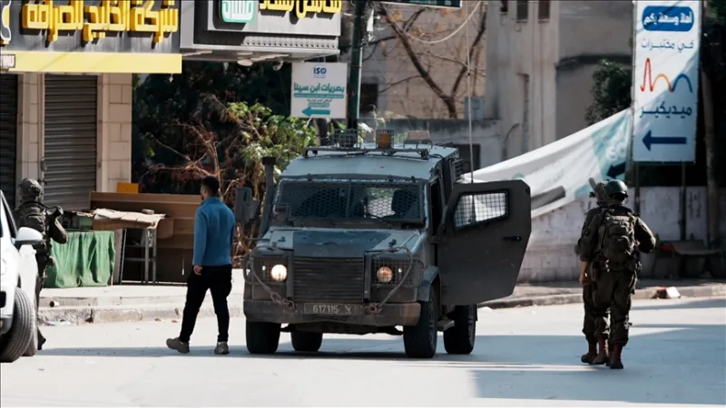 Pri útoku Izraelčanov, ktorí zabrali palestínske územia, v meste Tubas bolo zranených niekoľko Palestínčanov