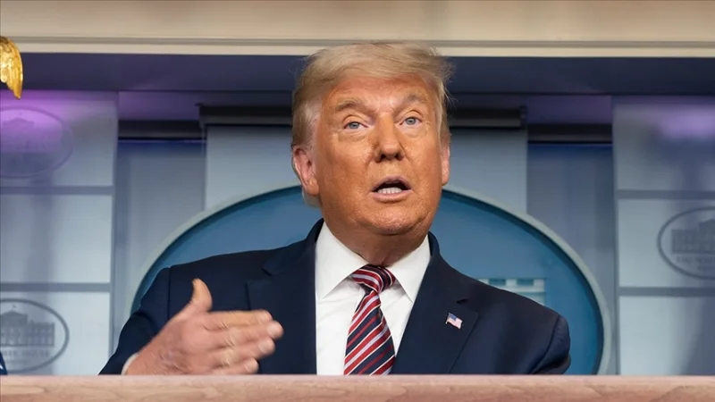 Trump ilmoitti lykkäävänsä päätöstä 