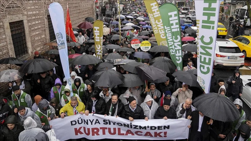 V Istanbule sa konal protestný pochod namierený proti Izraelu a USA