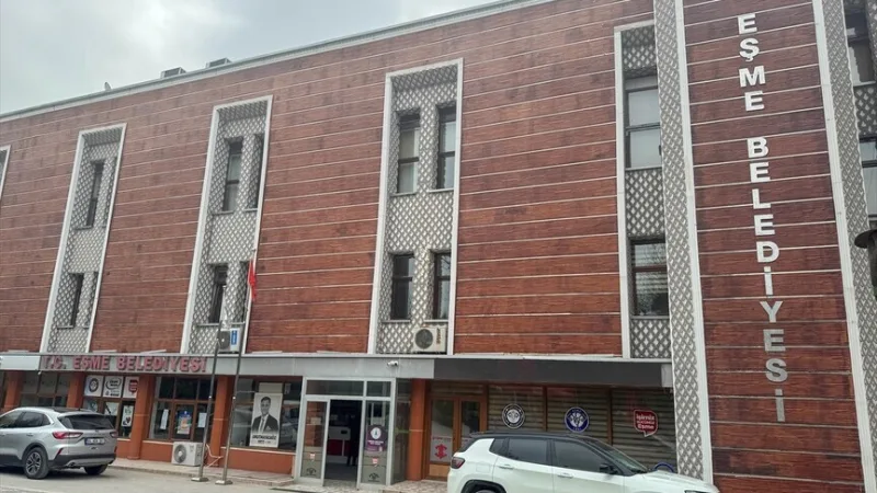 Eşmen pormestari Tozan ja kaksi kunnan työntekijää on pidätetty lahjontatutkimuksen yhteydessä