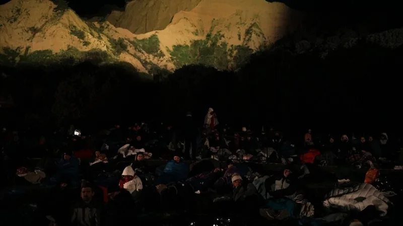 אוסטרלים וניו זילנדים הגיעו למפרץ אנזאק לטקס 