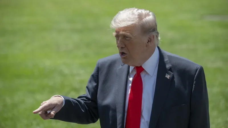 Trump označil odpověď Íránu na výzvu USA k ukončení útoků za „nepřijatelnou“