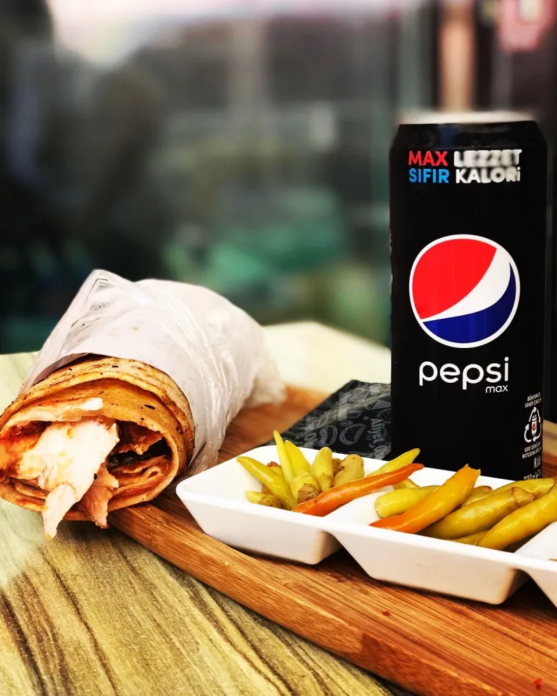 SıfırBir Döner — Restauracja w Alanyi: Zamówienie online, ceny i opinie